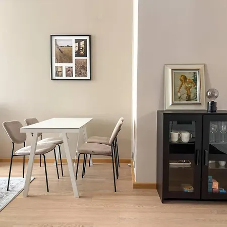 Spacious One-bedroom On A Pedestrian Street, Right In The Center * Helsinki