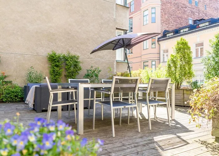 Spacious One-bedroom On A Pedestrian Street, Right In The Center Appartement *