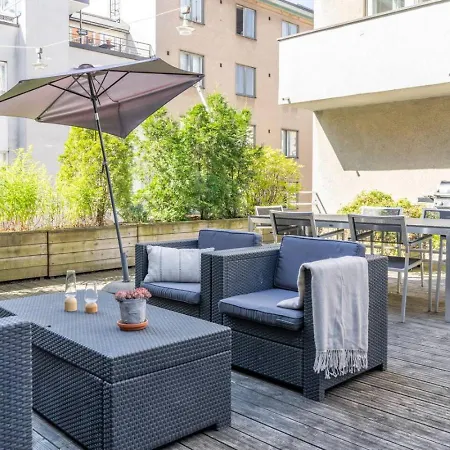 Апартаменты Spacious One-bedroom On A Pedestrian Street, Right In The Center Хельсинки