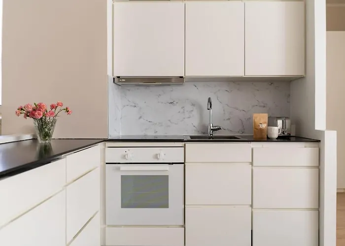 Spacious One-bedroom On A Pedestrian Street, Right In The Center הלסינקי